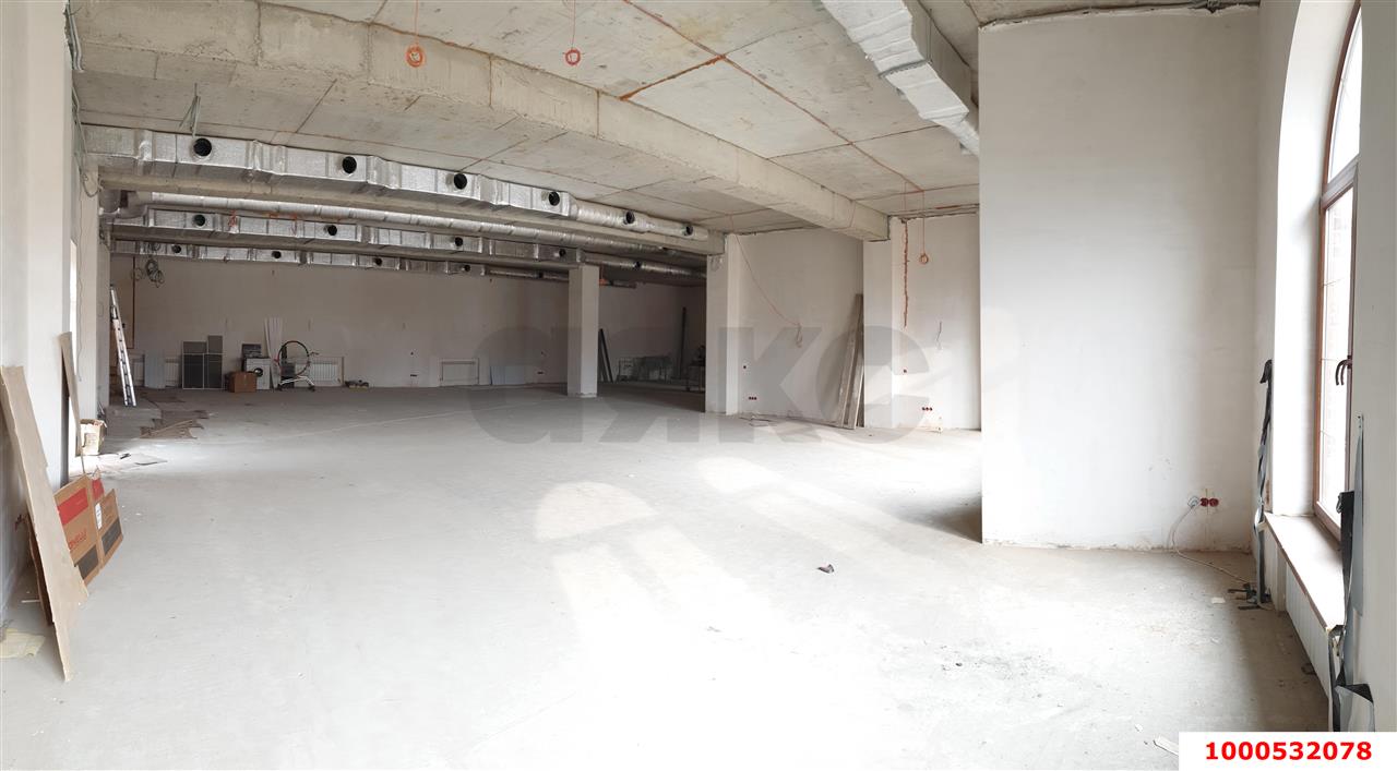 Фото №4: Офисное помещение 378&nbsp;м², 2/2&nbsp;эт. - Краснодар, Прикубанский внутригородской округ, Музыкальный, мкр. ЖК Светлый, ул. Московская, 144к1