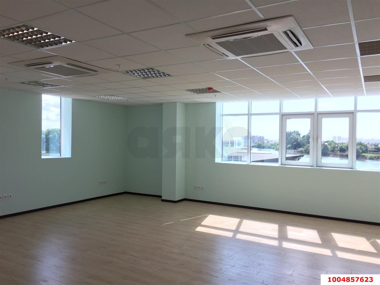 Фото №5: Офисное помещение 80&nbsp;м², 4/24&nbsp;эт. - Краснодар, Западный внутригородской округ, мкр. Центральный, ул. Кубанская набережная, 33