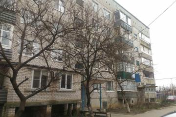 Фото №1: 4-комнатная квартира 79&nbsp;м², 4/5&nbsp;эт. - Тлюстенхабль, ул. Кубанская, 18