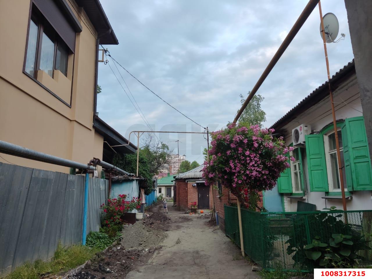 Фото №4: 2-комнатная квартира 45&nbsp;м², 1/1&nbsp;эт. - Краснодар, Западный внутригородской округ, мкр. Центральный, ул. Фрунзе, 38