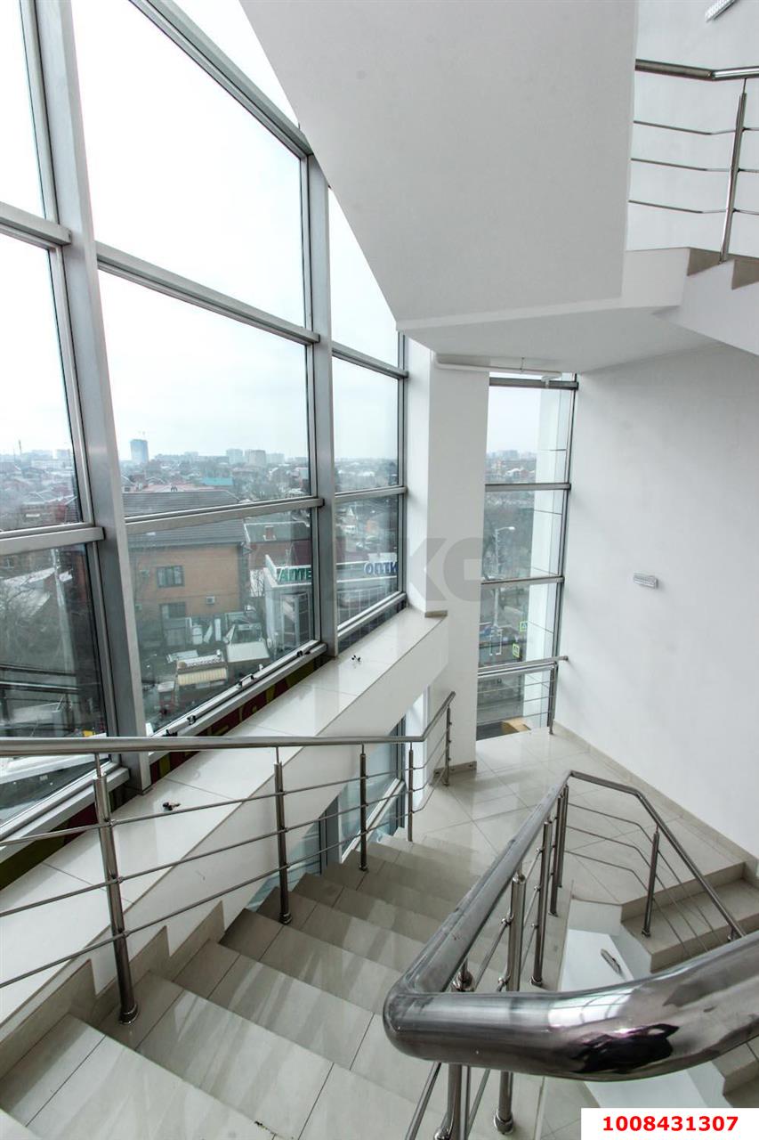 Фото №6: Офисное помещение 516&nbsp;м², 4/5&nbsp;эт. - Краснодар, Центральный внутригородской округ, мкр. Покровка, ул. Северная, 415