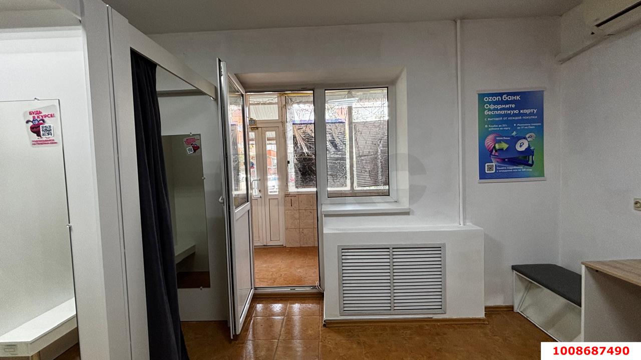 Фото №3: Торговое помещение 50&nbsp;м², 1/5&nbsp;эт. - Краснодар, Прикубанский внутригородской округ, мкр. Новый, ул. Спокойная, 5