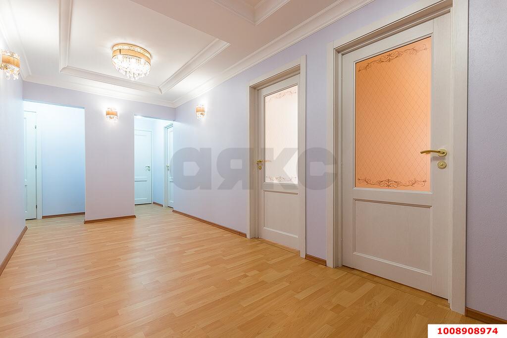 Фото №2: 3-комнатная квартира 102&nbsp;м², 15/16&nbsp;эт. - Краснодар, Центральный внутригородской округ, жилой комплекс имени Чехова, мкр. Дубинка, ул. Линейная, 19