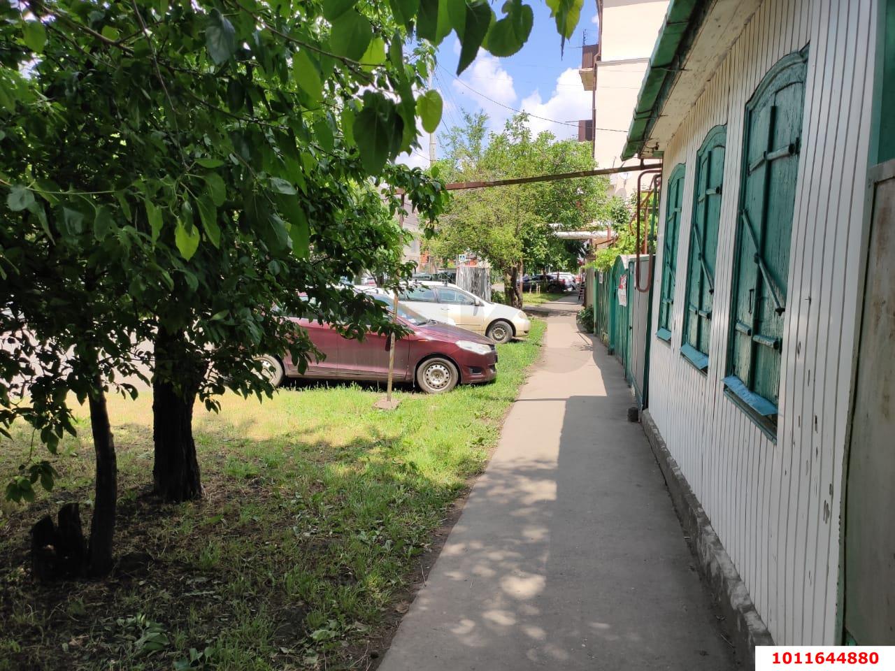 Фото №2: Земельный участок под ИЖС 6&nbsp;сот. - Краснодар, Центральный внутригородской округ, Покровка, мкр. Центральный, ул. Березанская, 32