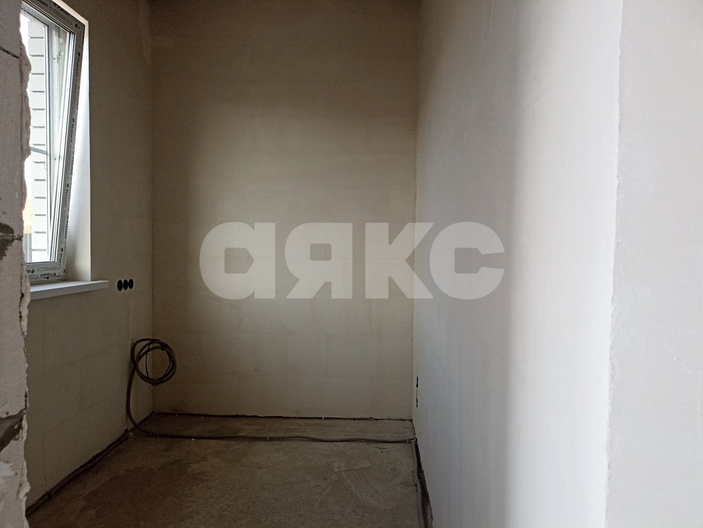 Фото №6: Дом 90&nbsp;м² + 7&nbsp;сот., 1&nbsp;эт. - Саратовская, ул. Школьная