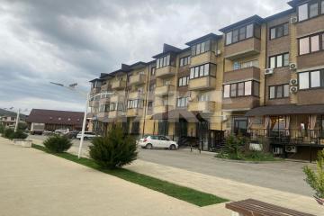 Фото №1: 1-комнатная квартира 57 м², 4/4 эт. - Горячий Ключ, мкр. Администрация, ул. Кучерявого, 50Б