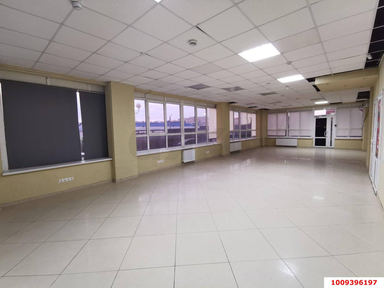 Фото №4: Торговое помещение 95&nbsp;м², 1/16&nbsp;эт. - Краснодар, Прикубанский внутригородской округ, Калинино, мкр. Завод Радиоизмерительных Приборов, пер. Гаражный, 9