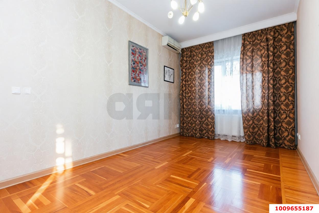 Фото №7: Дом 262&nbsp;м² + 3.1&nbsp;сот., 2&nbsp;эт. - Краснодар, Западный внутригородской округ, мкр. Фестивальный, ул. Труда, 271