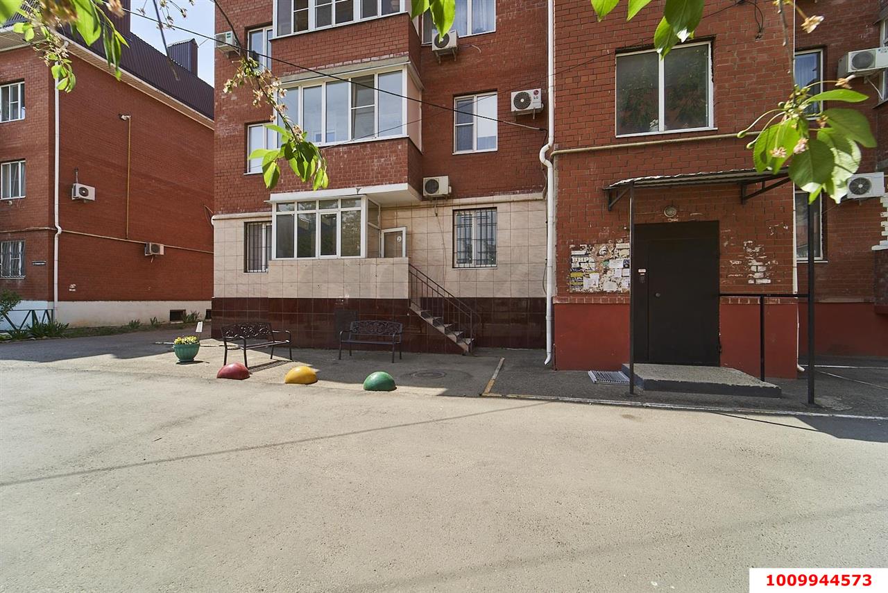 Фото №18: Торговое помещение 62&nbsp;м², 1/7&nbsp;эт. - Яблоновский, ул. Гагарина, 135
