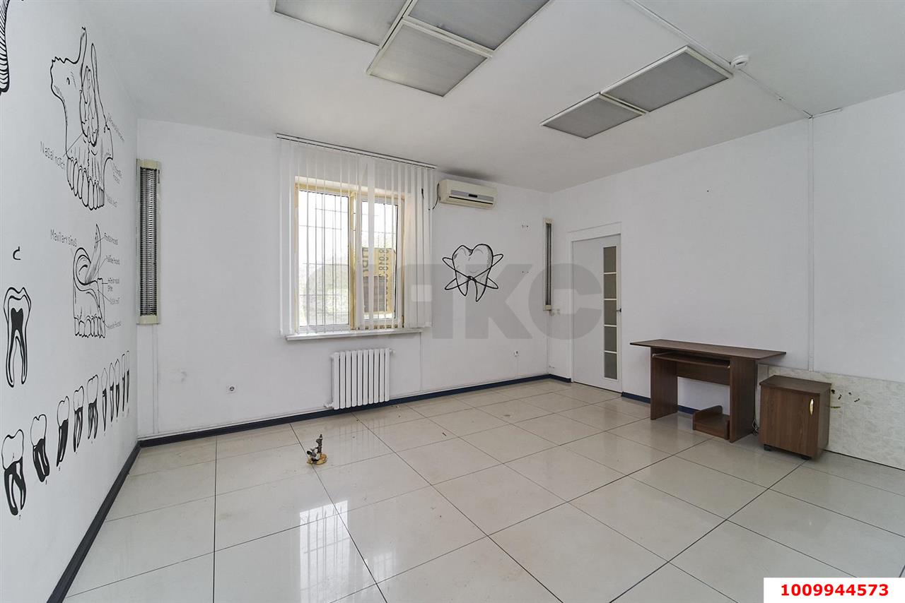 Фото №10: Торговое помещение 62&nbsp;м², 1/7&nbsp;эт. - Яблоновский, ул. Гагарина, 135