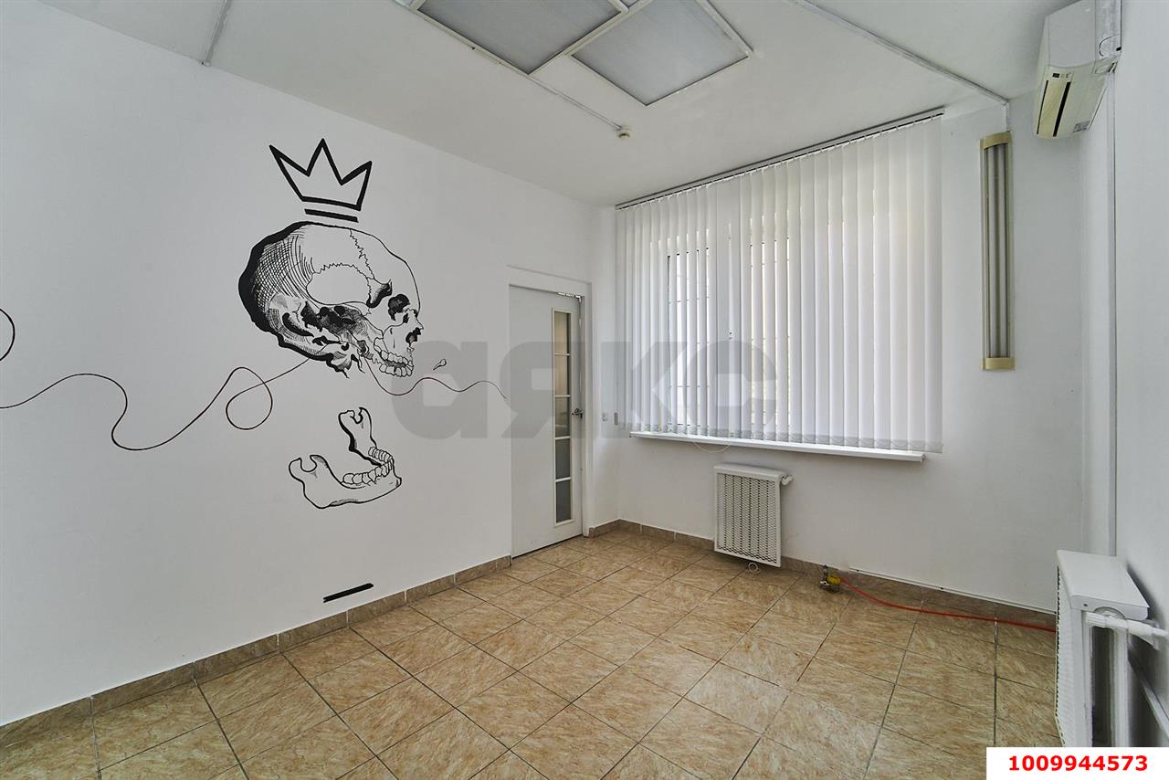 Фото №6: Торговое помещение 62&nbsp;м², 1/7&nbsp;эт. - Яблоновский, ул. Гагарина, 135