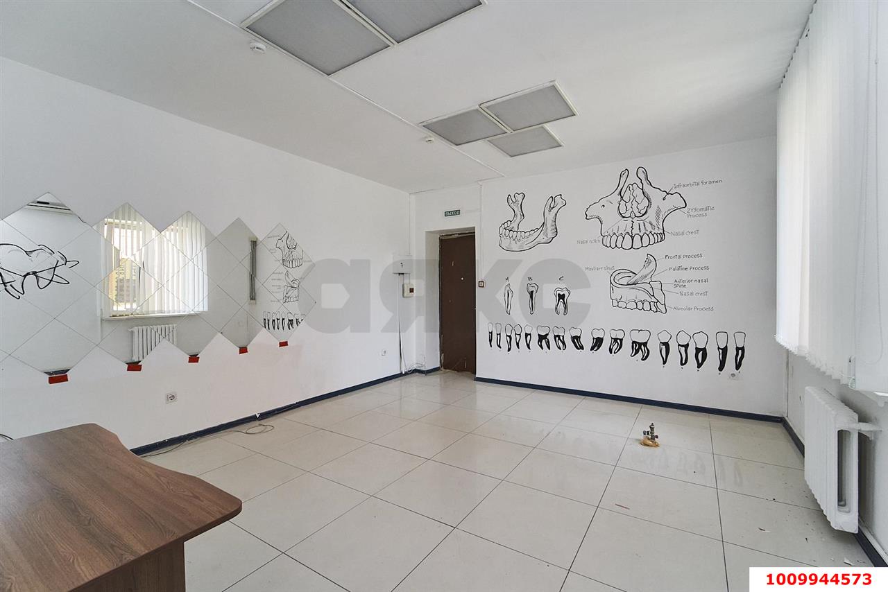Фото №8: Торговое помещение 62&nbsp;м², 1/7&nbsp;эт. - Яблоновский, ул. Гагарина, 135