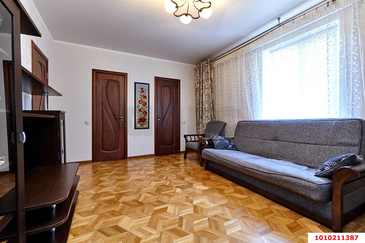 Фото №5: Дом 200&nbsp;м² + 4.4&nbsp;сот., 1&nbsp;эт. - Краснодар, Западный внутригородской округ, мкр. Фестивальный, ул. Воровского, 153