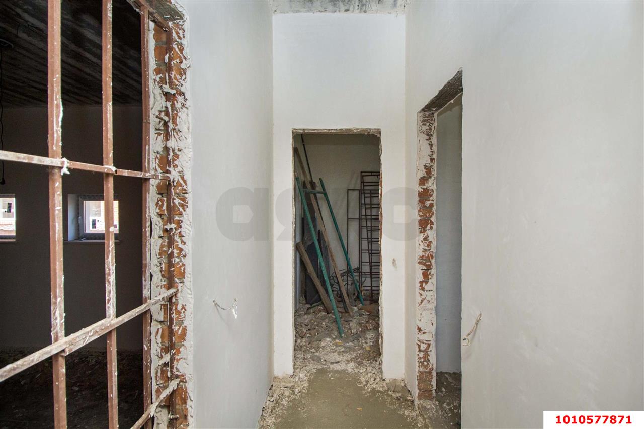 Фото №14: Дом 335&nbsp;м² + 6&nbsp;сот., 3&nbsp;эт. - Краснодар, Прикубанский внутригородской округ, Калинино, мкр. Завод Радиоизмерительных Приборов, ул. Брюховецкая, 32