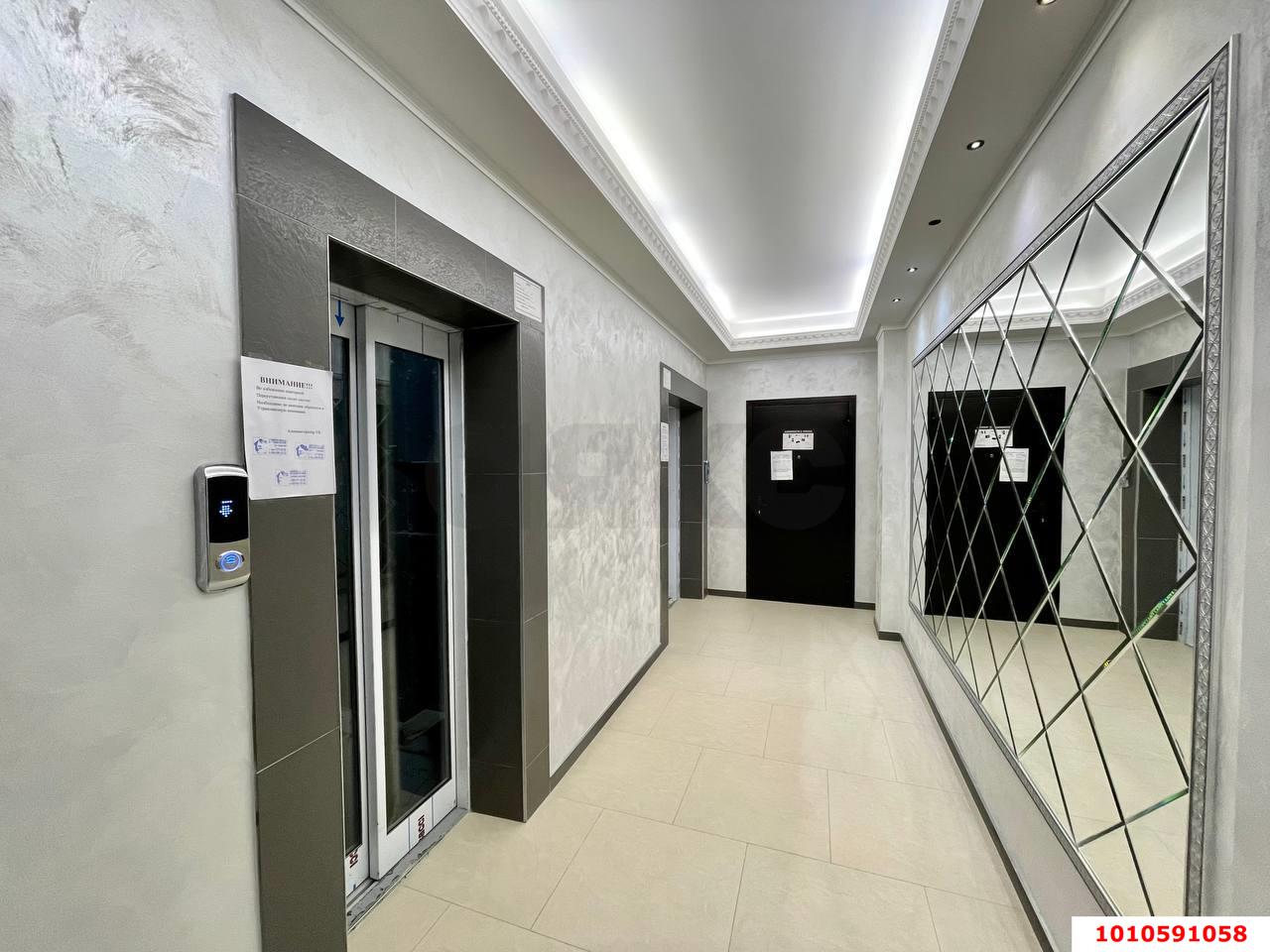 Фото №4: 1-комнатная квартира 53&nbsp;м², 13/21&nbsp;эт. - Краснодар, Прикубанский внутригородской округ, Школьный, Круглик, мкр. жилой комплекс Версаль, ул. Черниговская, 1