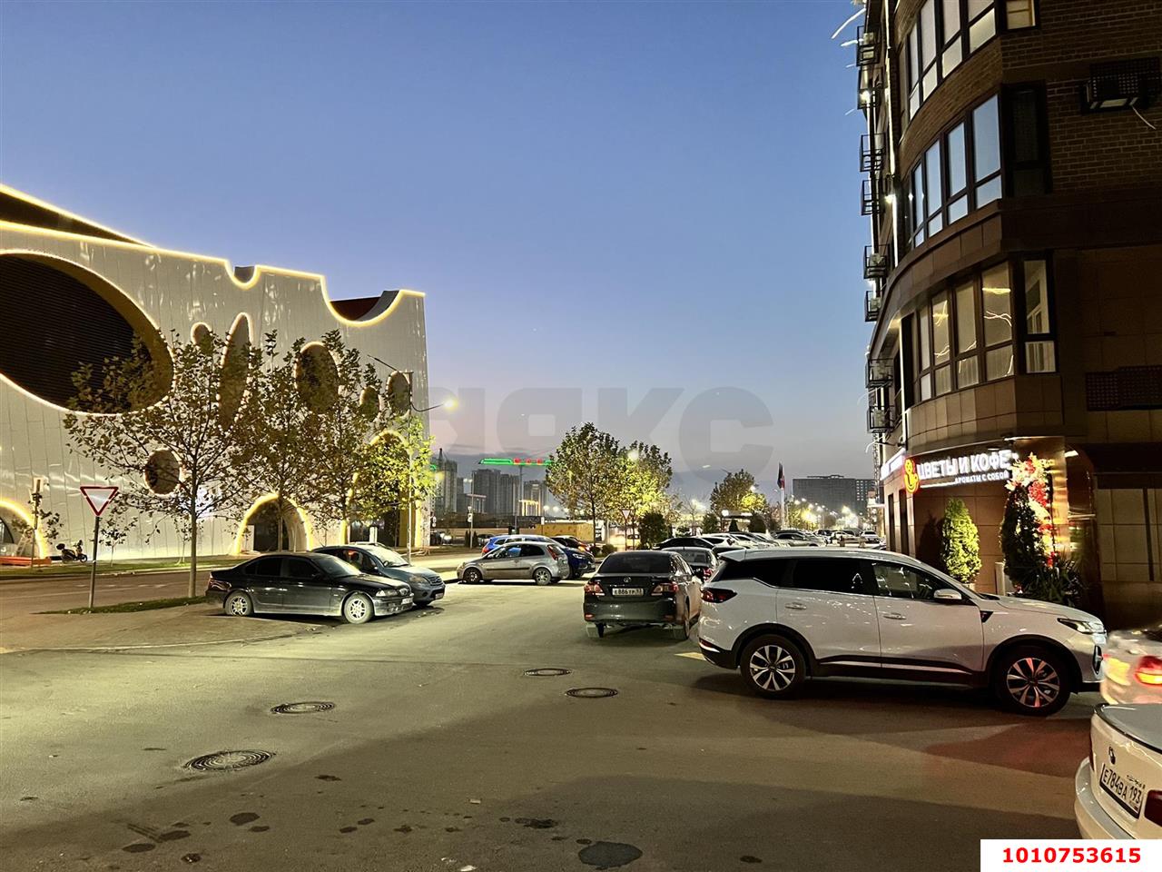 Фото №1: Торговое помещение 72&nbsp;м², 18&nbsp;эт. - Краснодар, Прикубанский внутригородской округ, мкр. Достояние, ул. Конгрессная, 27
