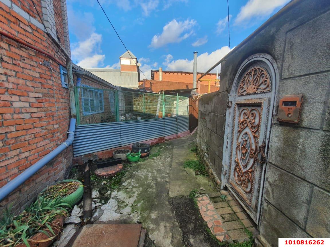 Фото №3: Часть дома 42&nbsp;м² + 2.3&nbsp;сот., 1&nbsp;эт. - Краснодар, Западный внутригородской округ, мкр. Центральный, ул. Длинная, 17