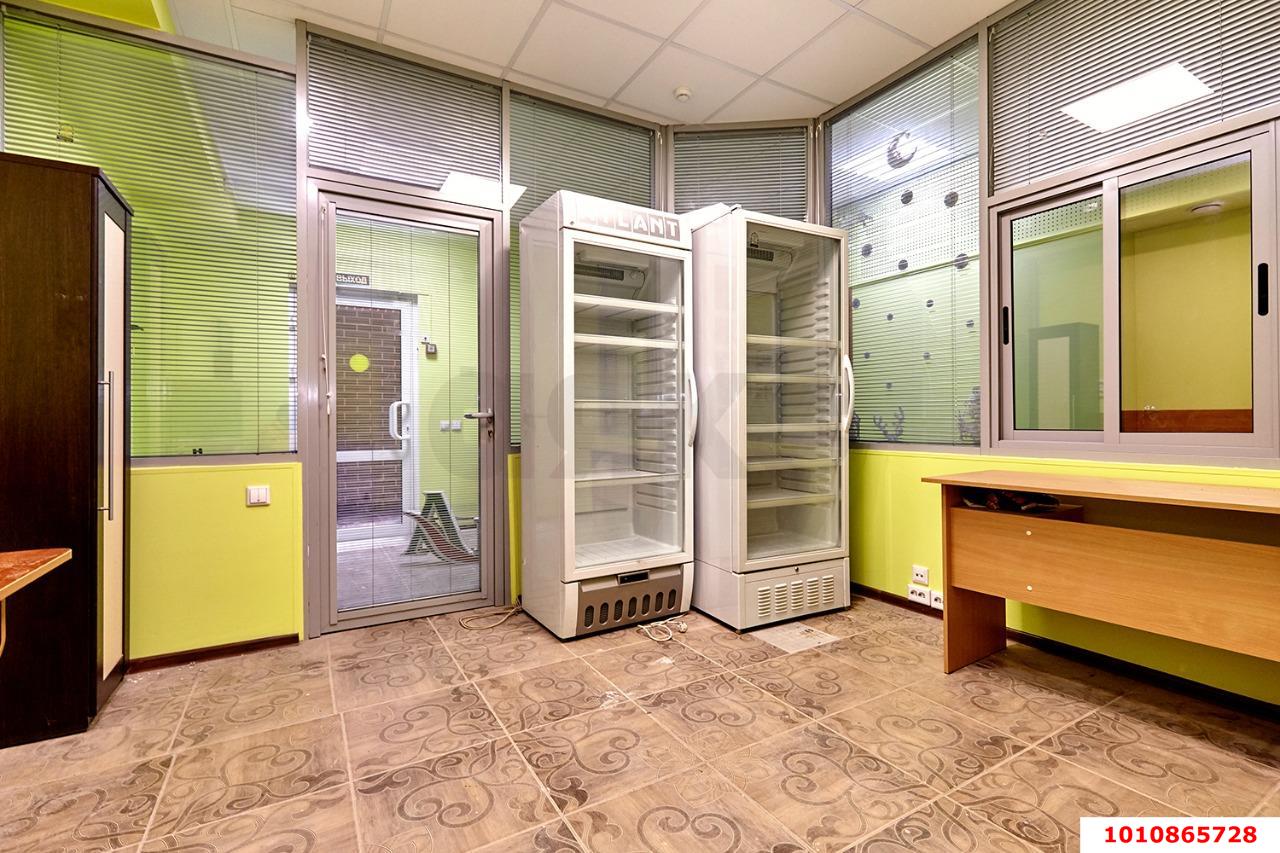 Фото №11: Торговое помещение 97&nbsp;м², 6&nbsp;эт. - Краснодар, Прикубанский внутригородской округ, мкр. Музыкальный, ул. имени С.В. Рахманинова, 33
