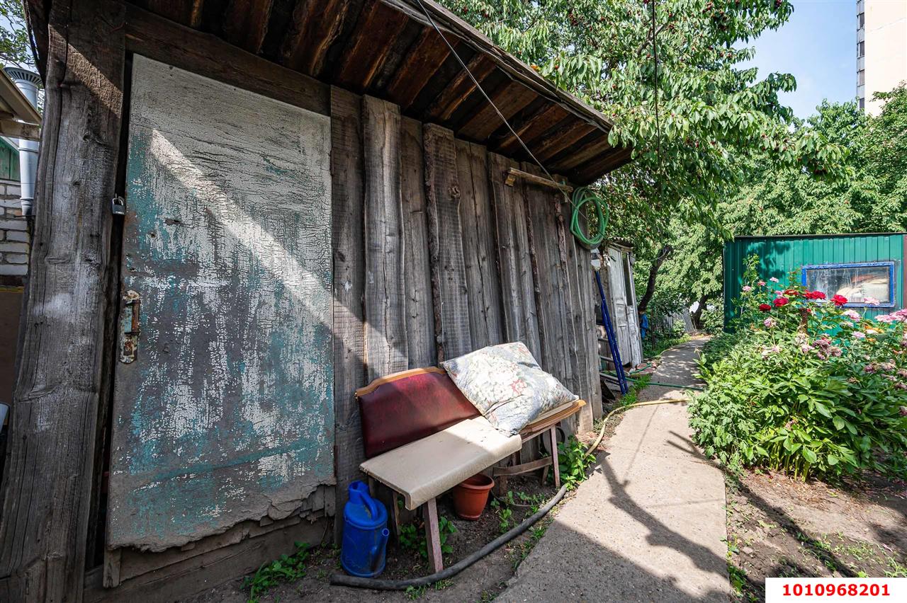 Фото №10: Часть дома 24&nbsp;м² + 1.58&nbsp;сот., 1&nbsp;эт. - Краснодар, Прикубанский внутригородской округ, мкр. Краевая Клиническая Больница, ул. 1 Мая, 324