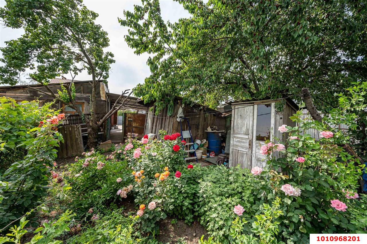 Фото №9: Часть дома 24&nbsp;м² + 1.58&nbsp;сот., 1&nbsp;эт. - Краснодар, Прикубанский внутригородской округ, мкр. Краевая Клиническая Больница, ул. 1 Мая, 324