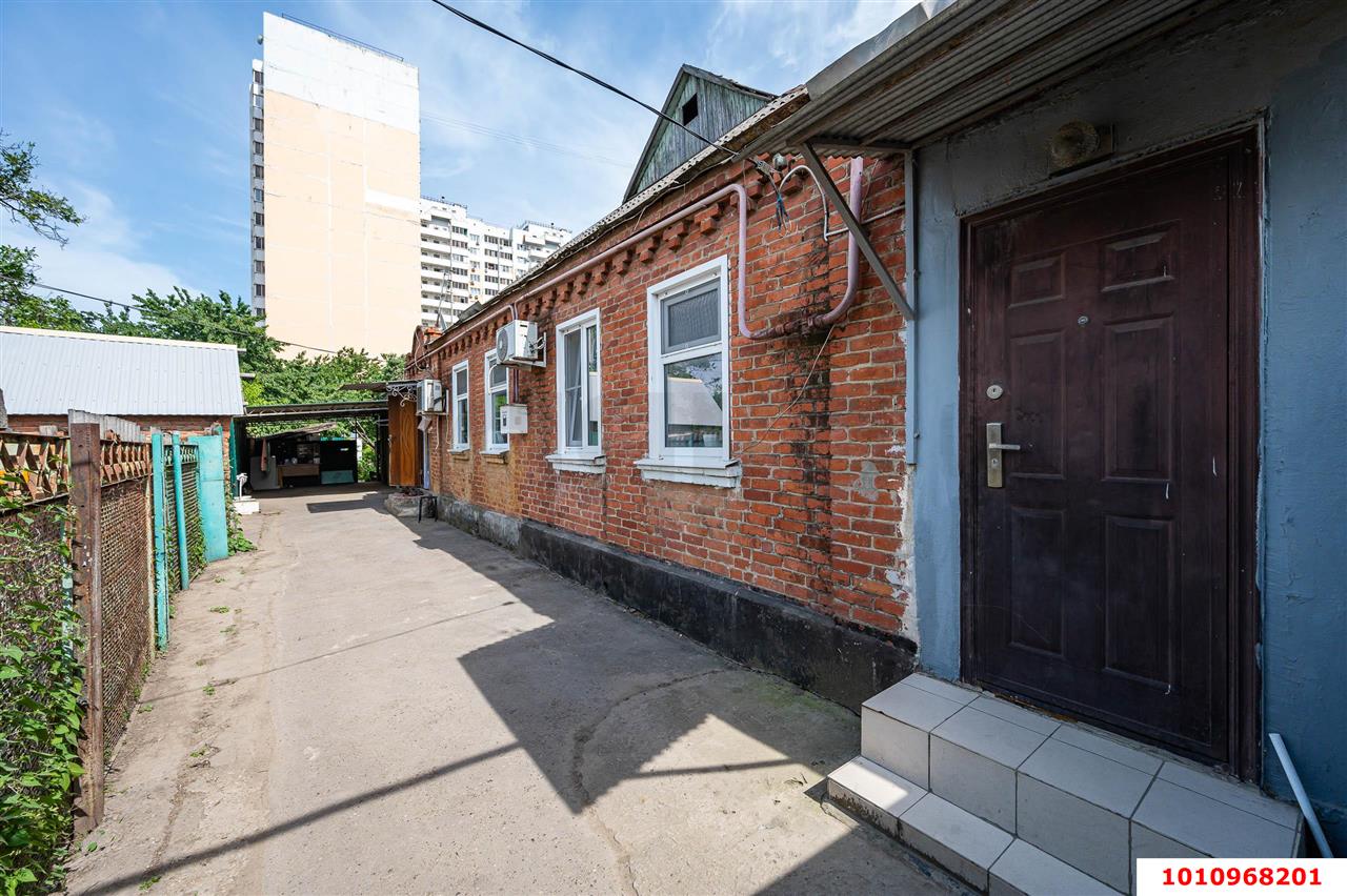 Фото №11: Часть дома 24&nbsp;м² + 1.58&nbsp;сот., 1&nbsp;эт. - Краснодар, Прикубанский внутригородской округ, мкр. Краевая Клиническая Больница, ул. 1 Мая, 324