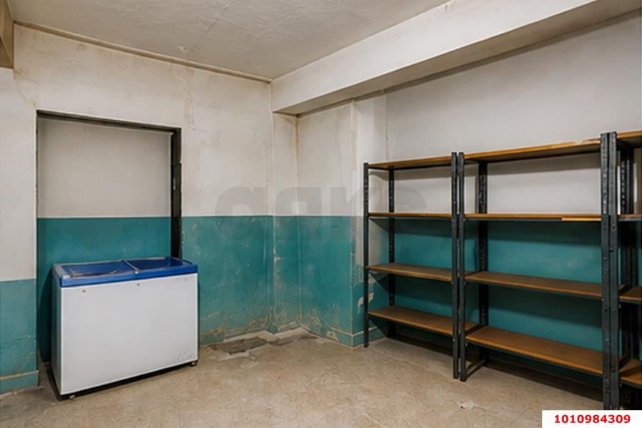 Фото №11: Торговое помещение 932&nbsp;м², 5&nbsp;эт. - Краснодар, Прикубанский внутригородской округ, мкр. Фестивальный, ул. Яна Полуяна, 50