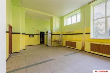Фото №1: Офисное помещение 206&nbsp;м², 1/3&nbsp;эт. - Краснодар, мкр. Центральный, ул. Мира, 63