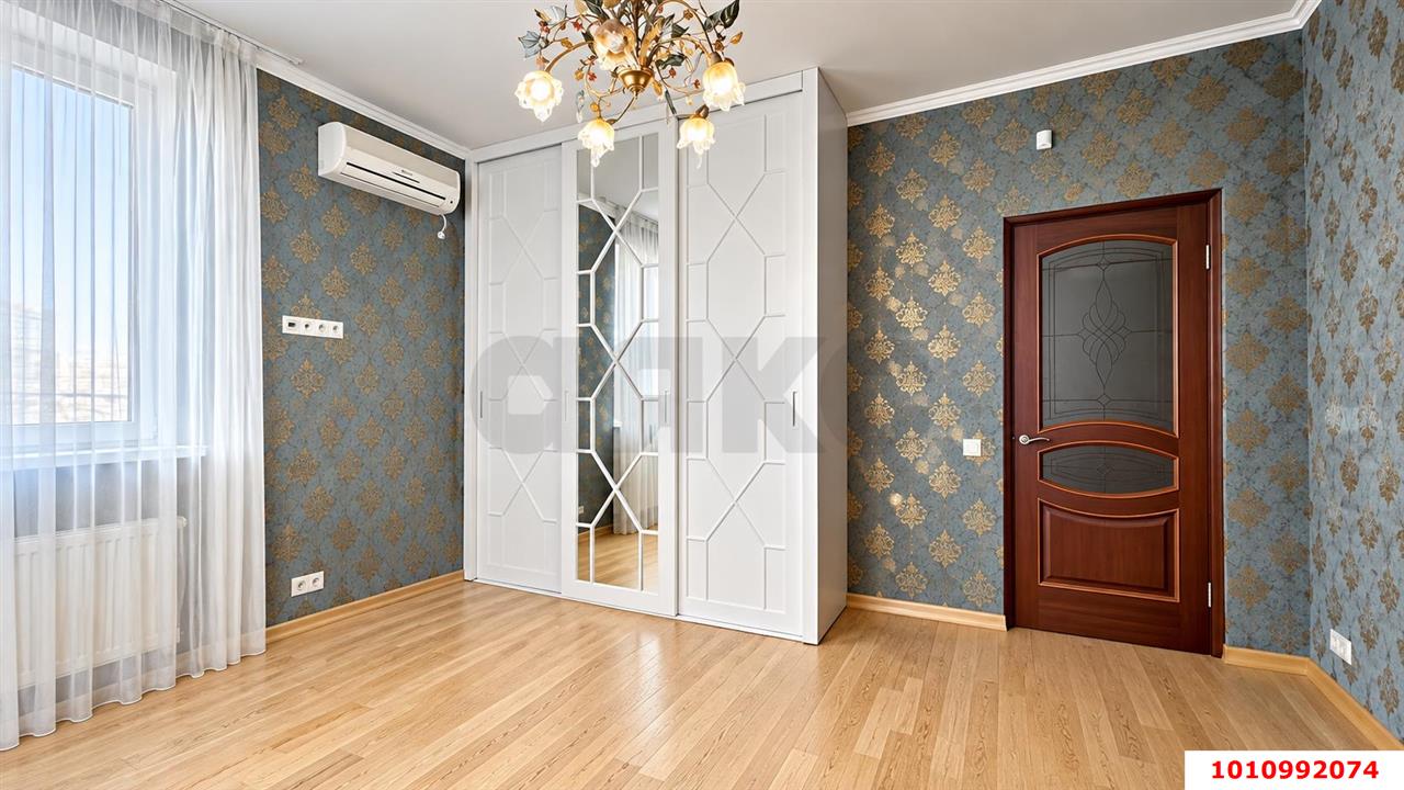 Фото №7: 3-комнатная квартира 125&nbsp;м², 2/10&nbsp;эт. - Краснодар, мкр. Западный внутригородской округ, ул. Брянская, 49