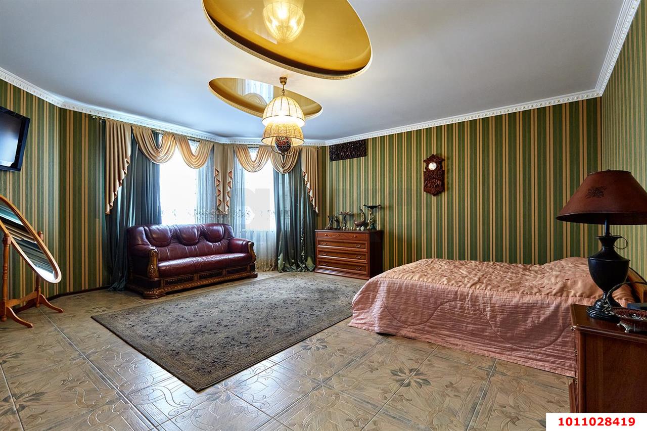 Фото №5: Дом 427&nbsp;м² + 10&nbsp;сот., 2&nbsp;эт. - Краснодар, Калинино, Завод Радиоизмерительных Приборов, мкр. Прикубанский внутригородской округ, ул. Безкровного, 39
