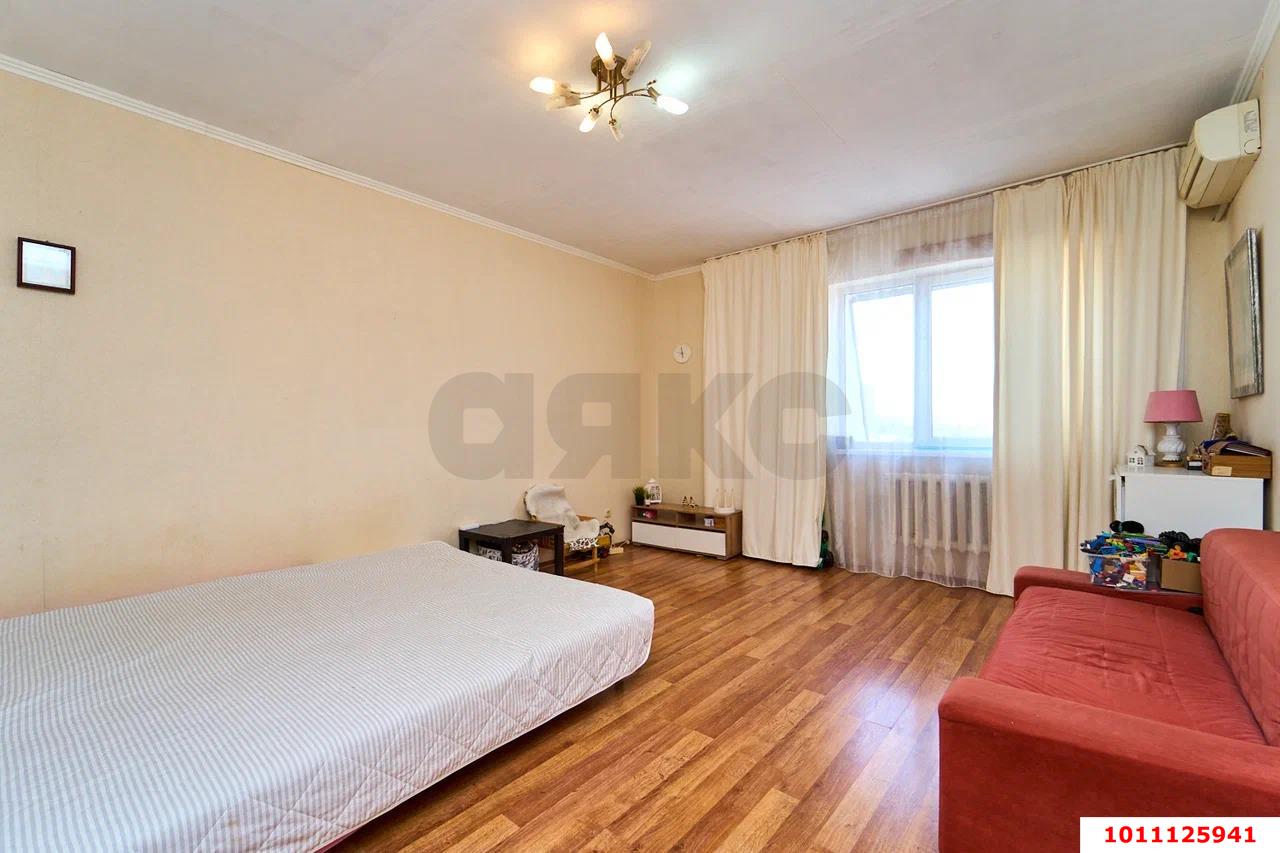 Фото №6: 1-комнатная квартира 45&nbsp;м², 5/5&nbsp;эт. - Краснодар, Центральный внутригородской округ, мкр. Покровка, ул. Садовая, 12