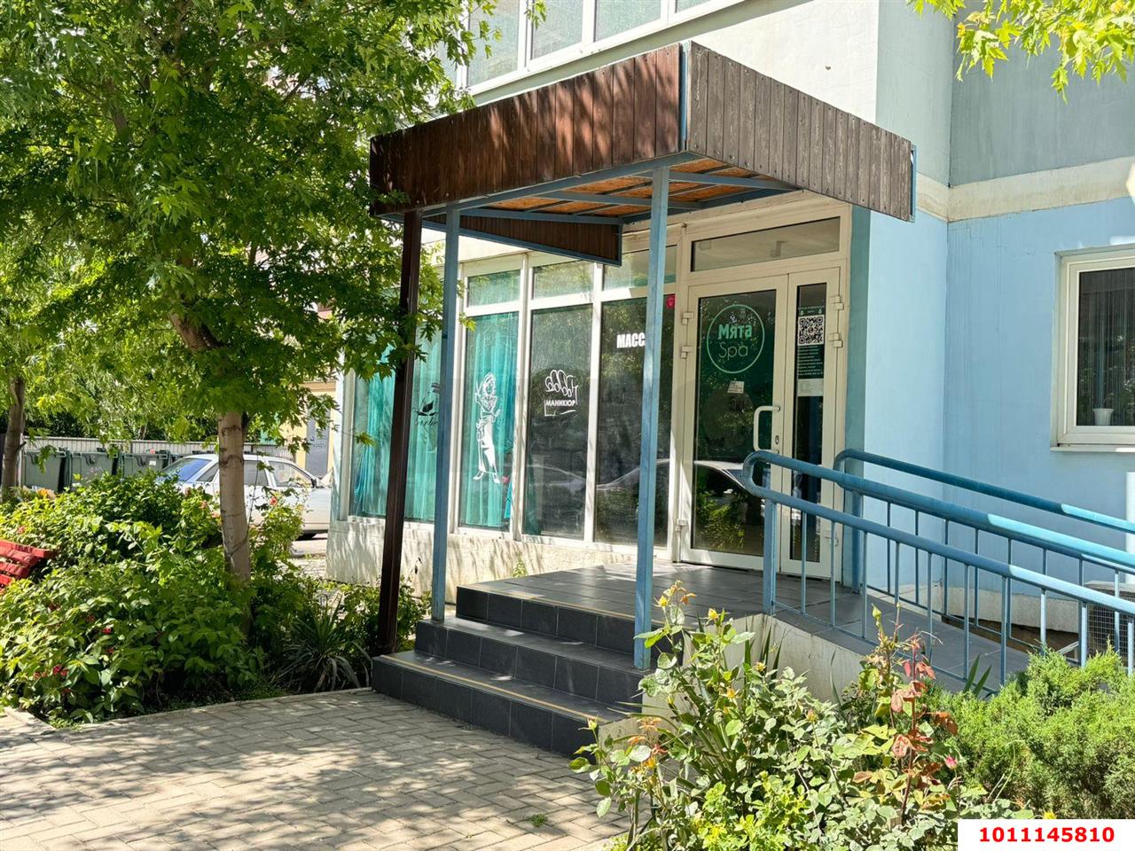 Фото №5: Торговое помещение 63&nbsp;м², 1/20&nbsp;эт. - Краснодар, Прикубанский внутригородской округ, имени Петра Метальникова, мкр. ЖК Три Кита, ул. Московская, 131к2