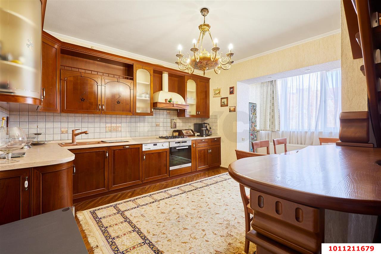 Фото №3: 5+-комнатная квартира 155&nbsp;м², 5/6&nbsp;эт. - Краснодар, Прикубанский внутригородской округ, мкр. Фестивальный, ул. Яна Полуяна, 17