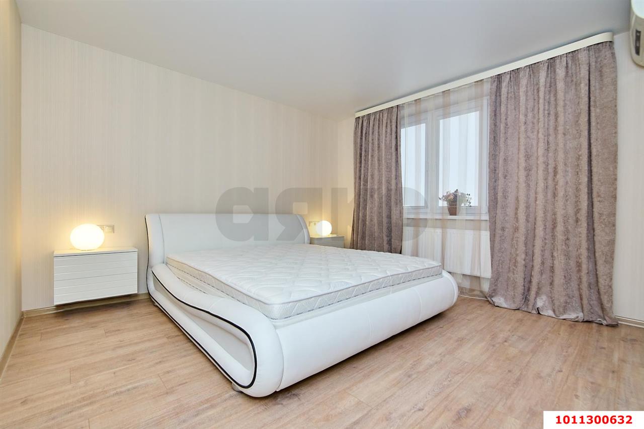 Фото №1: 2-комнатная квартира 80&nbsp;м², 17/17&nbsp;эт. - Краснодар, Карасунский внутригородской округ, Черёмушки, мкр. ЖК Ставропольский, ул. Селезнёва, 4/13к2