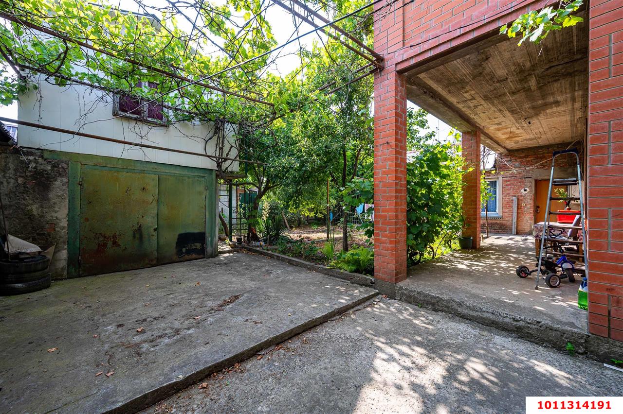 Фото №3: Дом 214&nbsp;м² + 4.2&nbsp;сот., 2&nbsp;эт. - Краснодар, Прикубанский внутригородской округ, мкр. Славянский, ул. имени Толбухина