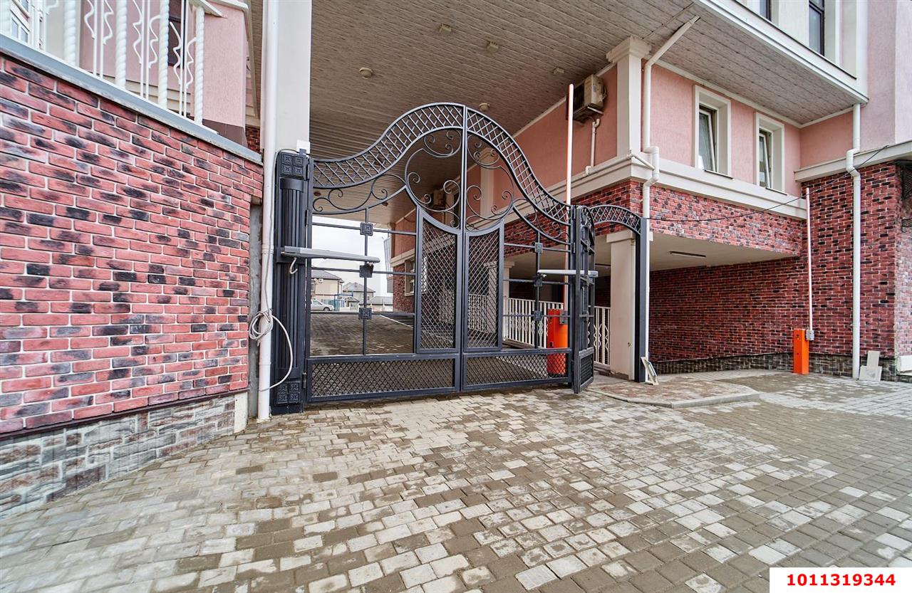 Фото №7: 1-комнатная квартира 43&nbsp;м², 14/21&nbsp;эт. - Краснодар, Прикубанский внутригородской округ, Школьный, Круглик, мкр. жилой комплекс Версаль, ул. Черниговская, 1