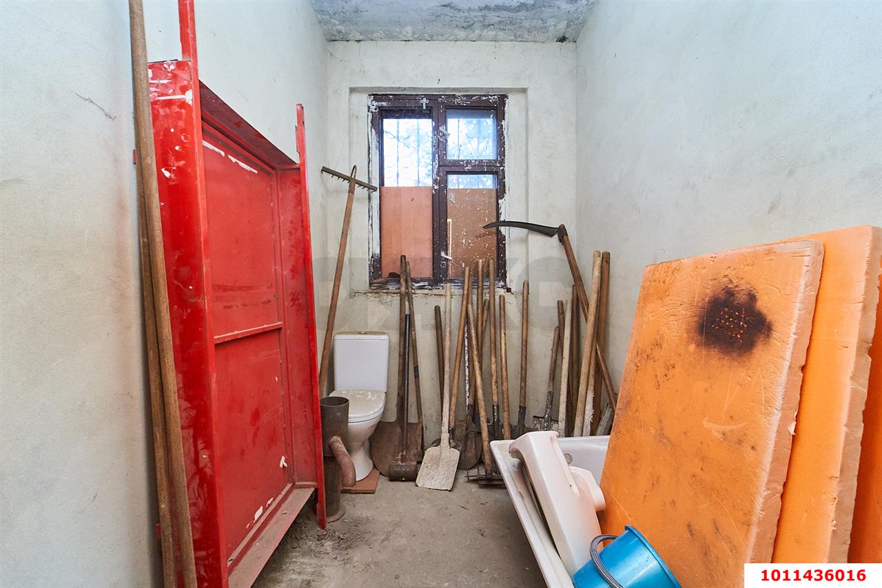 Фото №15: Дом 238&nbsp;м² + 4.14&nbsp;сот., 2&nbsp;эт. - Краснодар, Прикубанский внутригородской округ, Калинино, мкр. Завод Радиоизмерительных Приборов, ул. Корчагинцев, 7