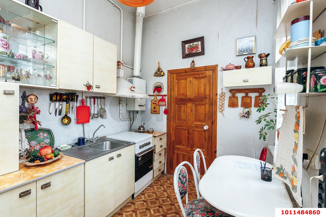 Фото №2: Дом 65&nbsp;м² + 2&nbsp;сот., 1&nbsp;эт. - Краснодар, Западный внутригородской округ, мкр. Центральный, ул. Октябрьская, 84Г