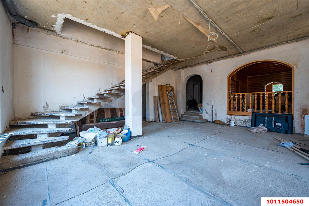 Фото №5: Дом 482&nbsp;м² + 5&nbsp;сот., 3&nbsp;эт. - Новая Адыгея, мкр. СТ Заречное, ул. Васильковая, 38
