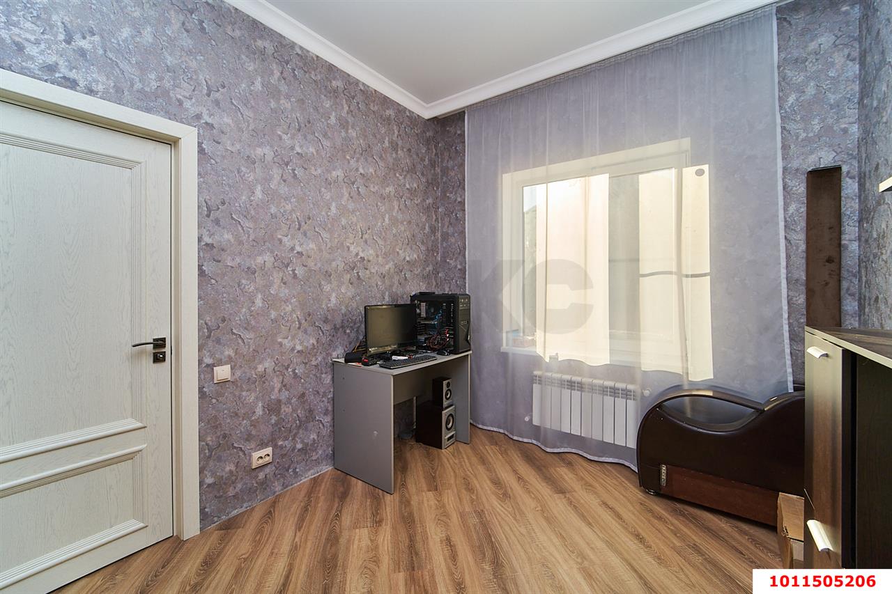 Фото №10: Дом 173&nbsp;м² + 4&nbsp;сот., 2&nbsp;эт. - Дорожник, мкр. Прикубанский внутригородской округ, ул. Абрикосовая, 99
