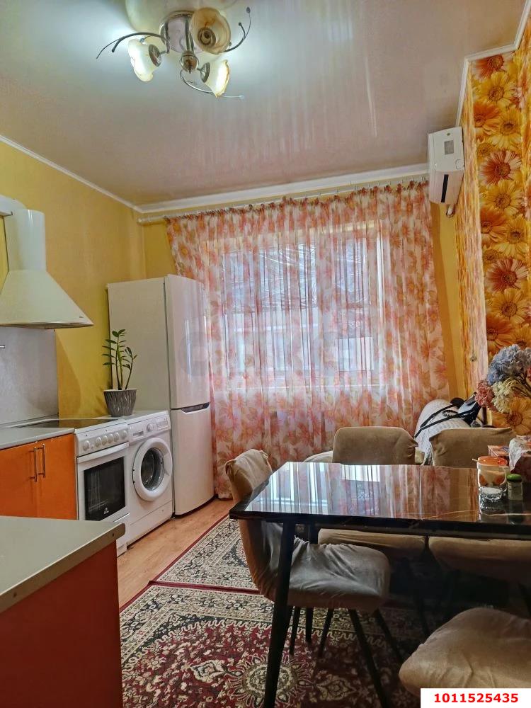 Фото №1: 1-комнатная квартира 38&nbsp;м², 3/6&nbsp;эт. - Краснодар, Прикубанский внутригородской округ, мкр. Музыкальный, ул. имени Мусоргского М.П., 11