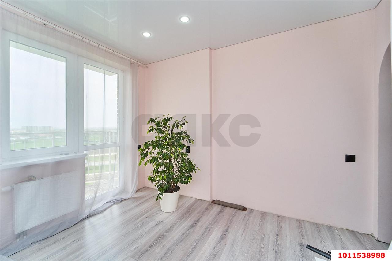 Фото №1: 1-комнатная квартира 37&nbsp;м², 11/16&nbsp;эт. - Краснодар, Прикубанский внутригородской округ, мкр. жилой комплекс Сармат, ул. Западный Обход, 65к1