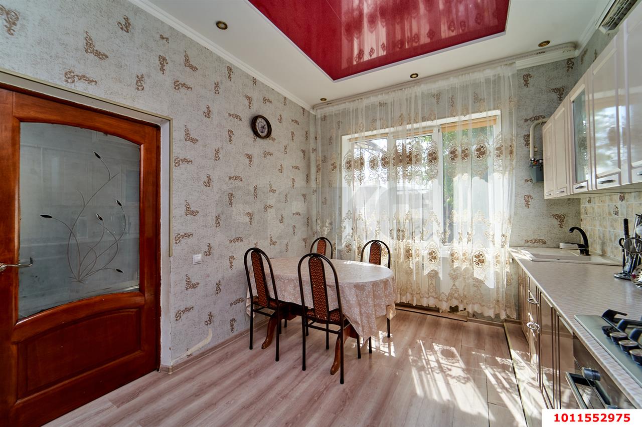Фото №3: Дом 195&nbsp;м² + 3.67&nbsp;сот., 2&nbsp;эт. - Краснодар, Прикубанский внутригородской округ, Калинино, мкр. Завод Радиоизмерительных Приборов, ул. Карельская, 48