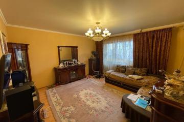 Фото №1: 1-комнатная квартира 44 м², 3/4 эт. - Краснодар, мкр. Дубинка, ул. Ставропольская, 64