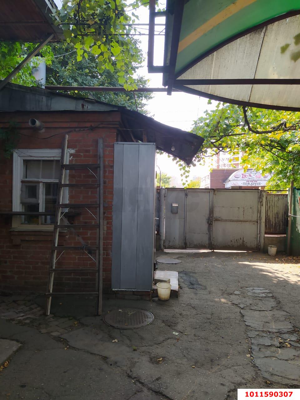 Фото №1: Дом 26&nbsp;м² + 2.5&nbsp;сот., 1&nbsp;эт. - Краснодар, Западный внутригородской округ, мкр. Фестивальный, ул. Северная, 155