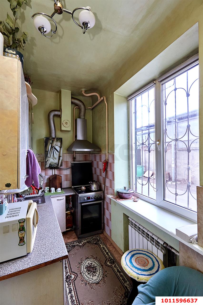 Фото №6: 2-комнатная квартира 52&nbsp;м², 1/3&nbsp;эт. - Краснодар, Центральный внутригородской округ, мкр. Центральный, ул. Орджоникидзе, 93