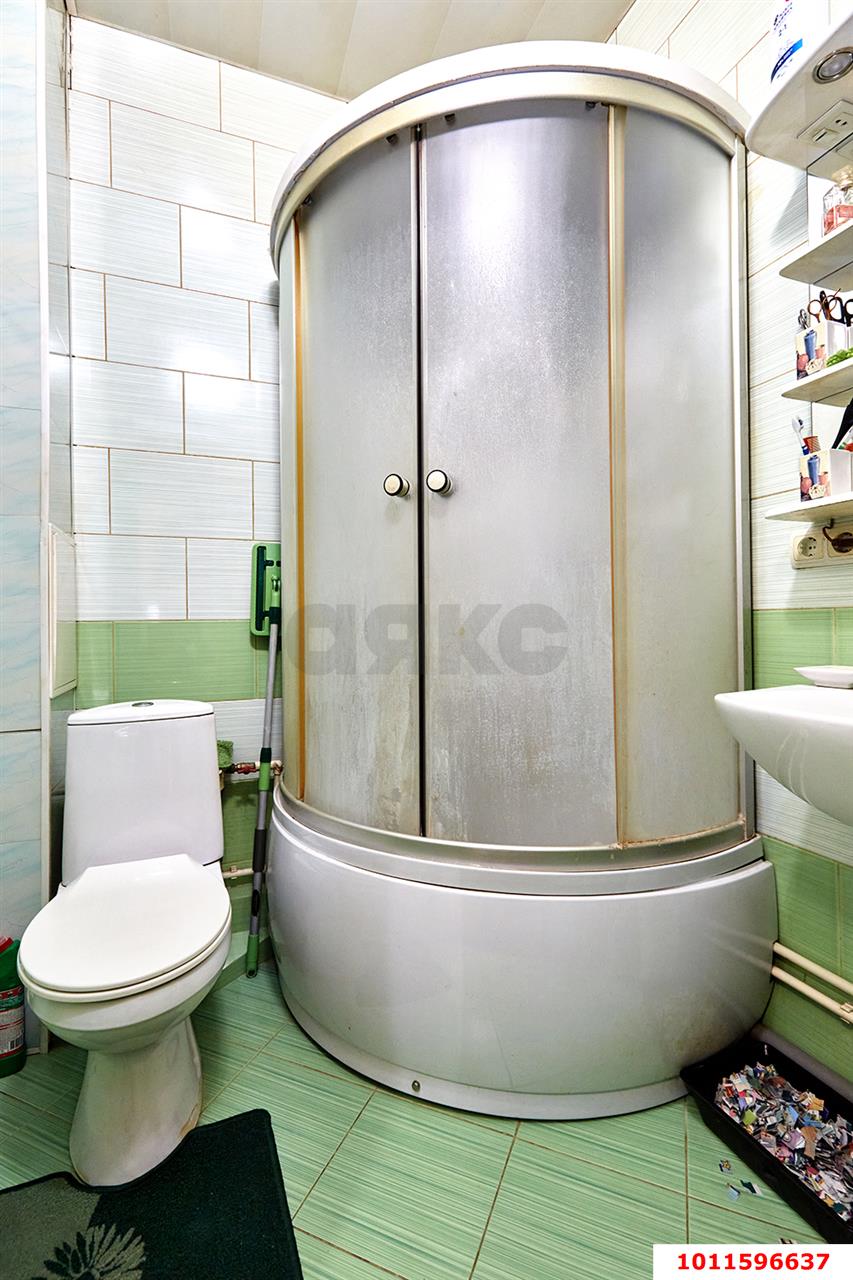 Фото №5: 2-комнатная квартира 52&nbsp;м², 1/3&nbsp;эт. - Краснодар, Центральный внутригородской округ, мкр. Центральный, ул. Орджоникидзе, 93