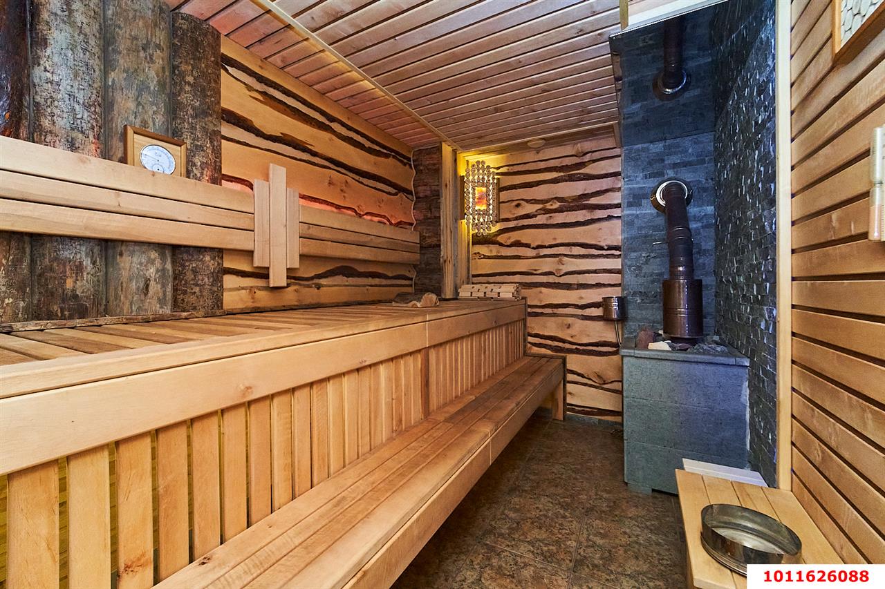 Фото №8: Отдельное здание 1300&nbsp;м², 1/3&nbsp;эт. - Краснодар, Карасунский внутригородской округ, мкр. Хлопчато-бумажный Комбинат, ул. Уральская, 81/1