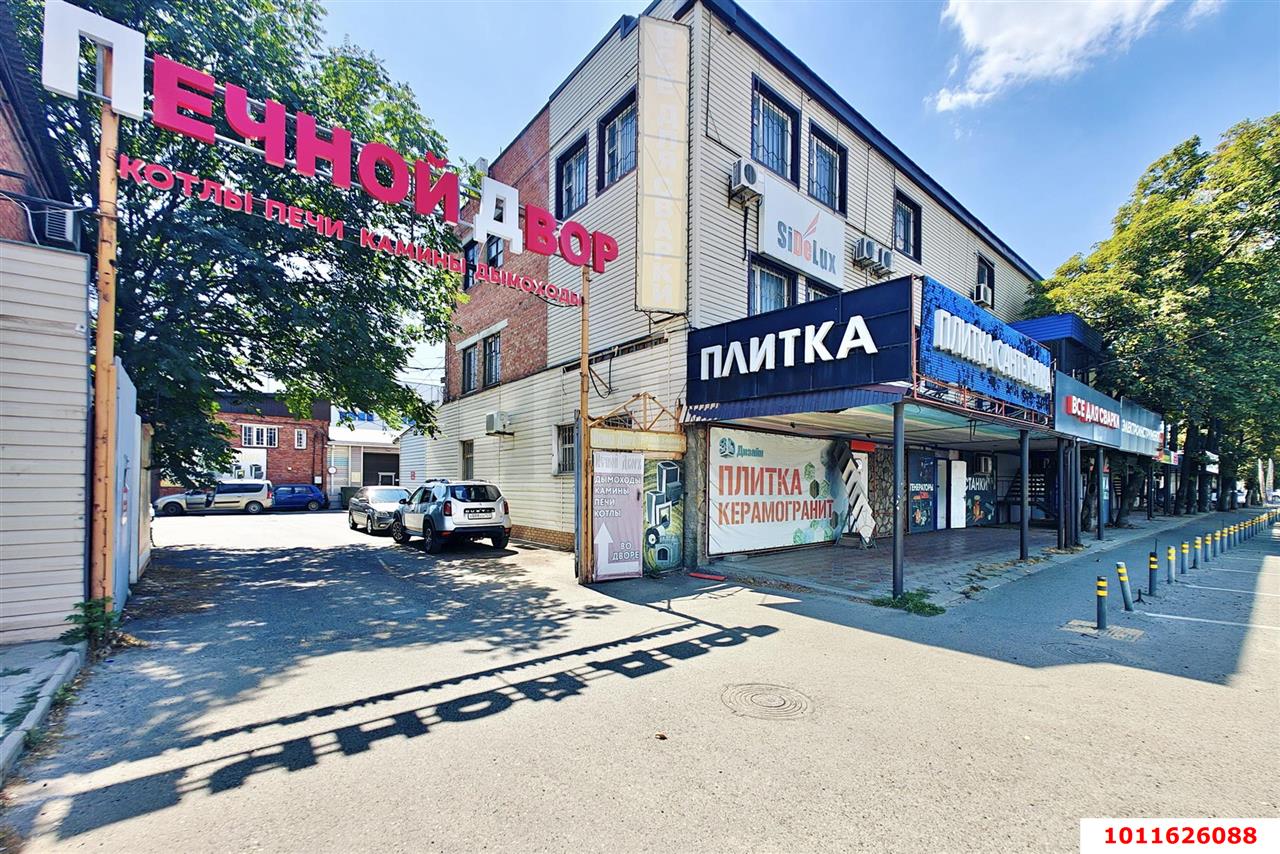 Фото №1: Отдельное здание 1300&nbsp;м², 1/3&nbsp;эт. - Краснодар, Карасунский внутригородской округ, мкр. Хлопчато-бумажный Комбинат, ул. Уральская, 81/1