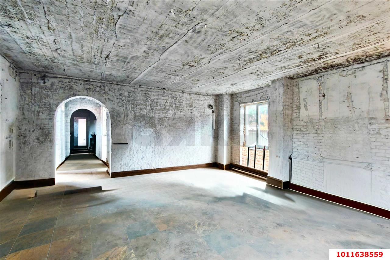 Фото №7: Отдельное здание 675&nbsp;м², 1/2&nbsp;эт. - Краснодар, Западный внутригородской округ, мкр. Центральный, ул. Длинная, 103