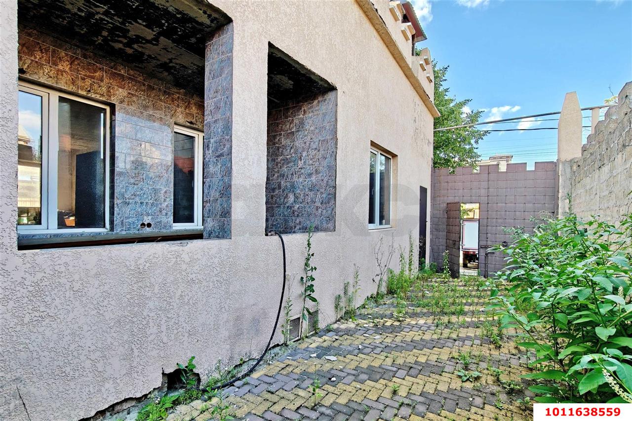Фото №3: Отдельное здание 675&nbsp;м², 1/2&nbsp;эт. - Краснодар, Западный внутригородской округ, мкр. Центральный, ул. Длинная, 103